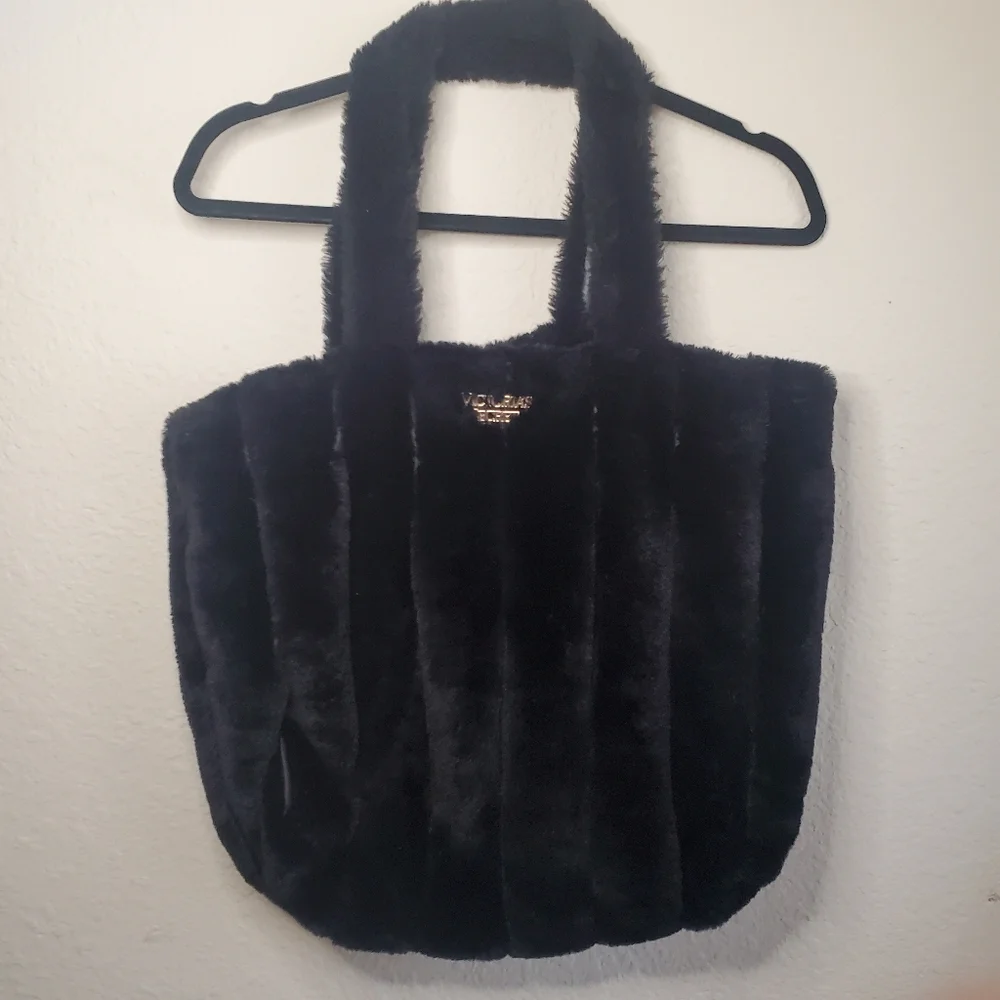 Victoria Secret Hobo Weekender Black‎ Faux Fur Bag Overnight Shoulder Bag